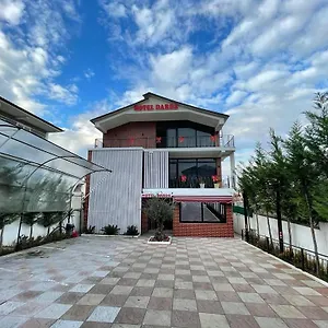 Hotel Darda, Kamez