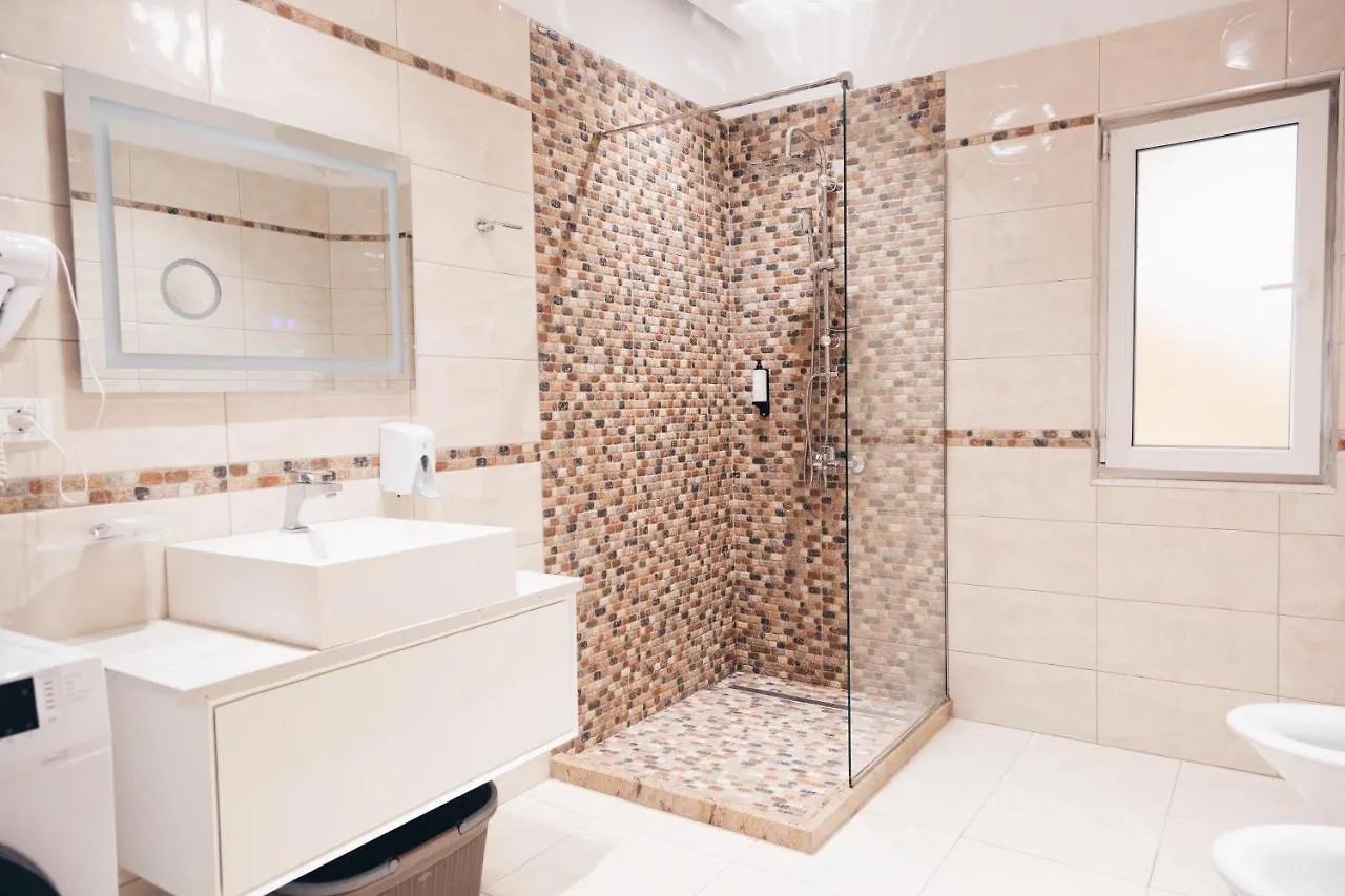 Mono Boutique Apartments تيرانا 0*,